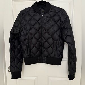 TNA (ARITZIA) LEAGUE BLACK QUILTED BOMBER JACKET 🖤